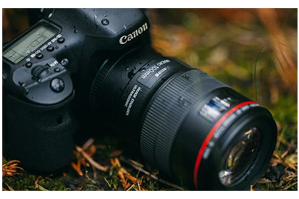 لنز Canon EF 100mm f/2.8 Macro IS USM
