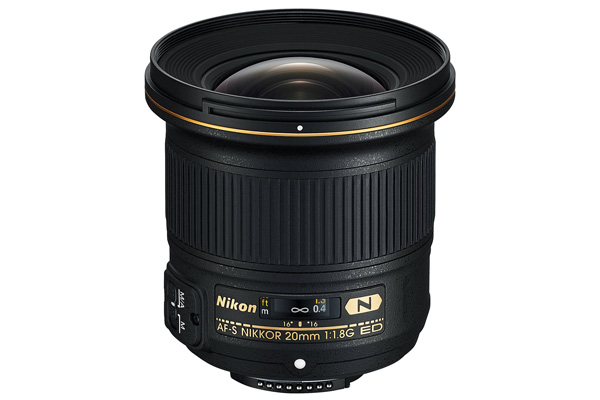 لنز مناسب عکاسی نجومی Nikon 20mm f 1.8