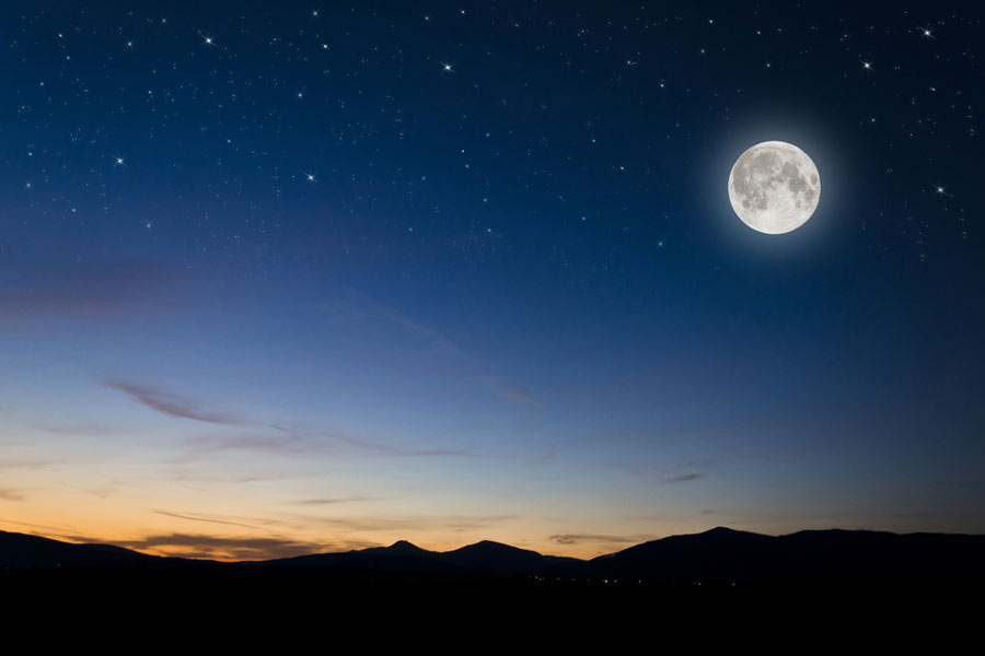 برنامه ریزی برای عکاسی از قمر