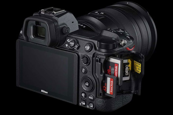 خصوصیات دوربین Nikon Z7 II