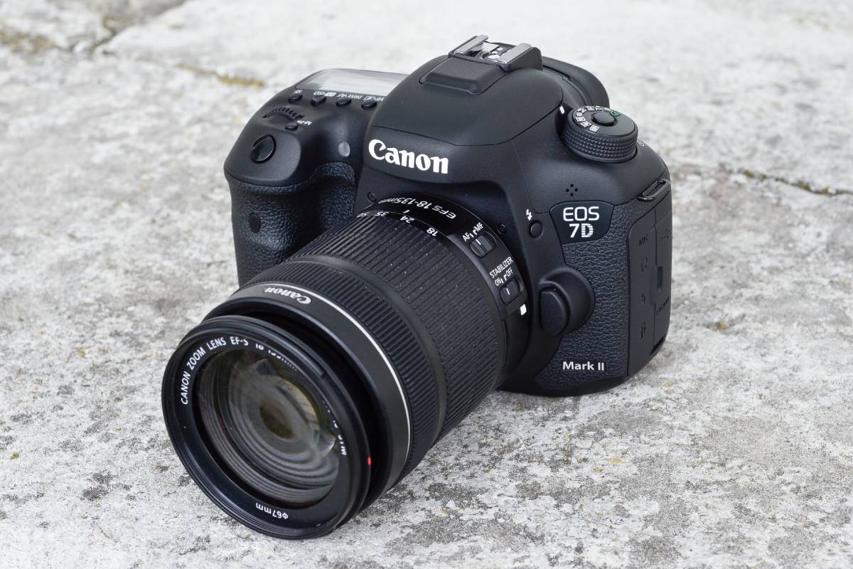 مشخصات دوربین عکاسی کانن EOS 7D Mark II