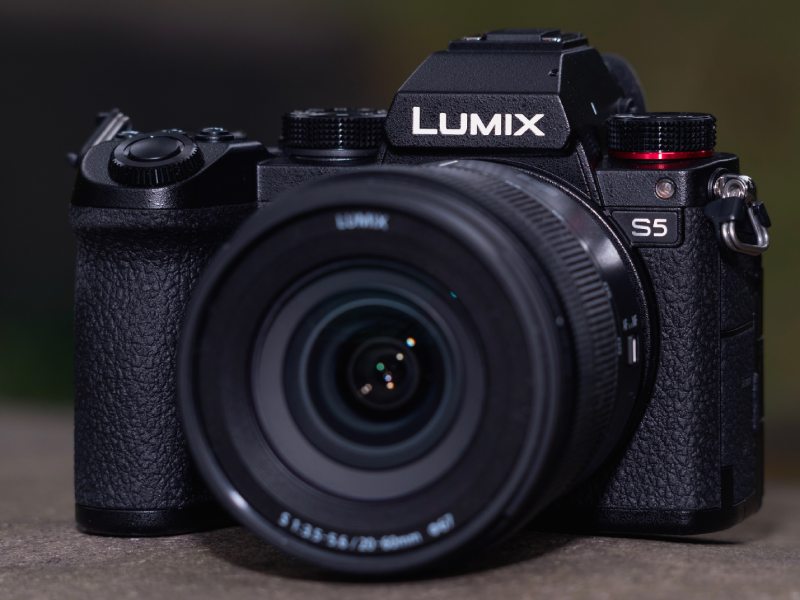 فیلمبرداری دوربین Panasonic Lumix S5