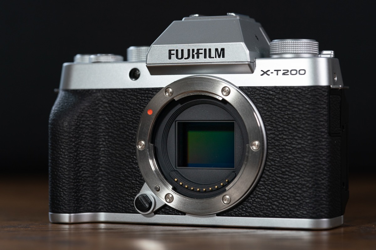 طراحی بدنه دوربین عکاسی فوجیفیلم Xt200