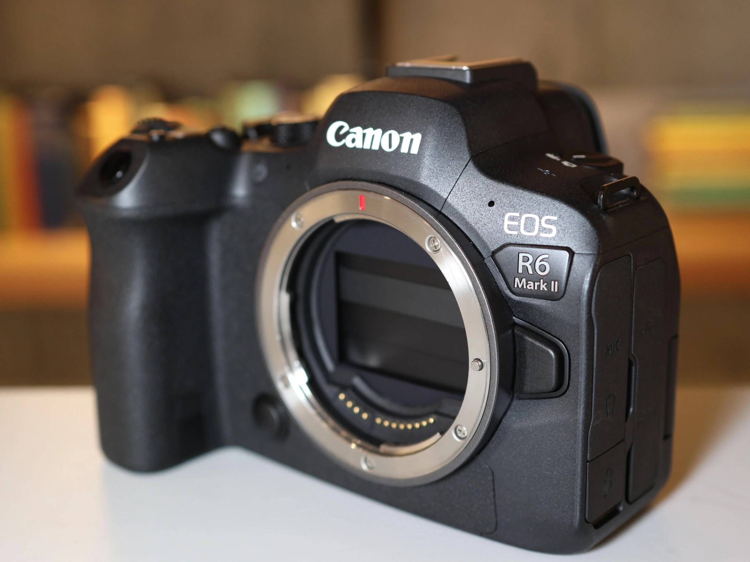 دوربین عکاسی کانن Canon EOS R6 Mark II