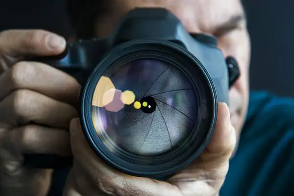 اتوفوکوس لنز دوربین