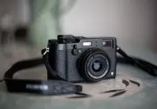 دوربین تک لنزی غیر بازتابی