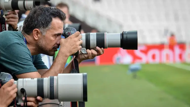 لنز برای عکاسی ورزشی