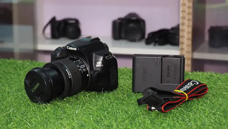 مقایسه دوربین کانن 800D و نیکون D5600