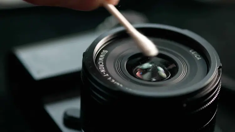 تمیز کردن لنز دوربین عکاسی