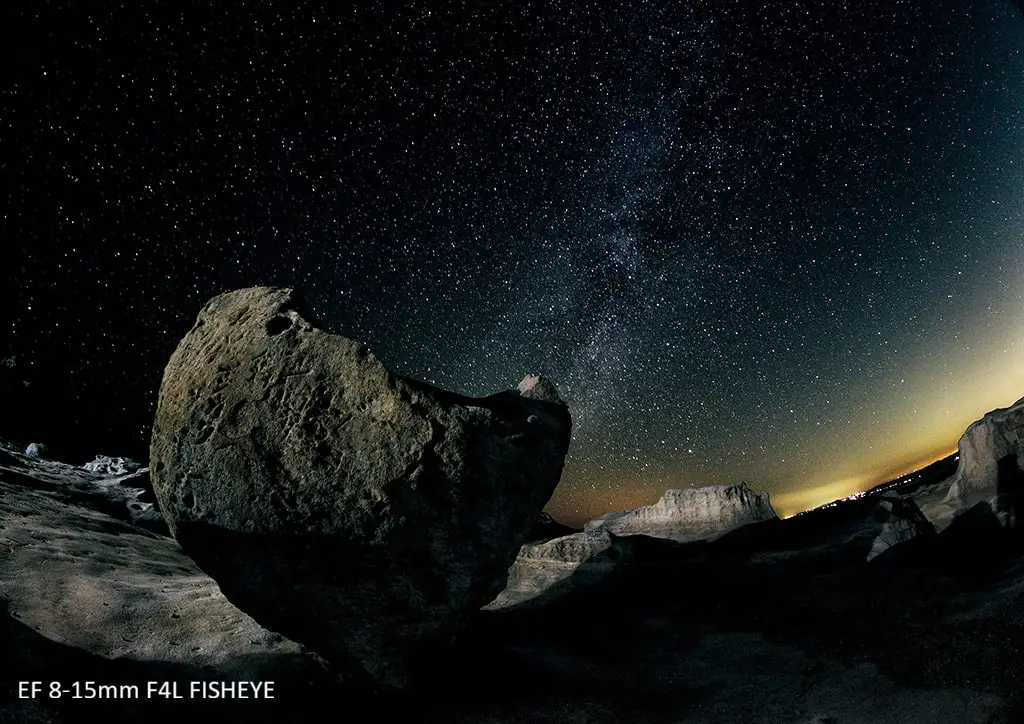 لنز کانن مدل Canon EF 8-15mm f4L Fisheye USM