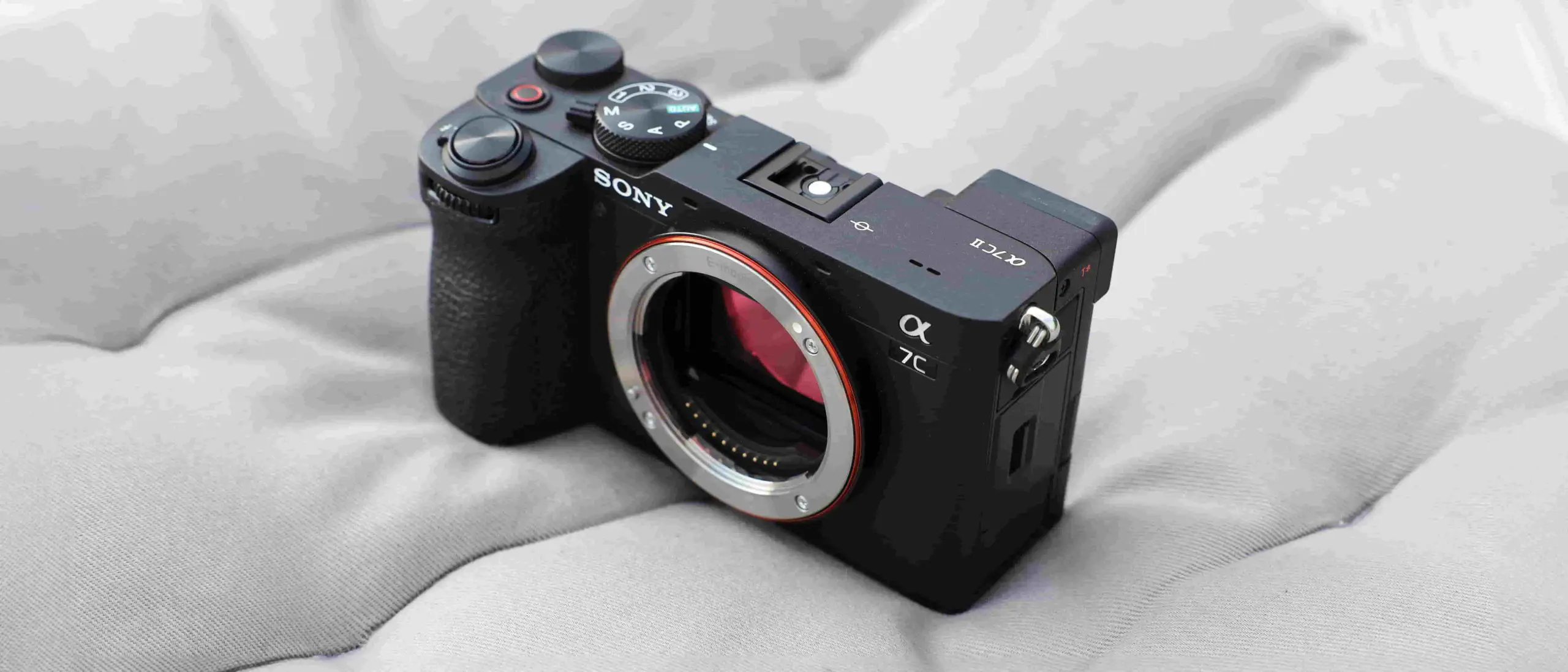 دوربین بدون آینه سونی مدل Sony a7c II Body