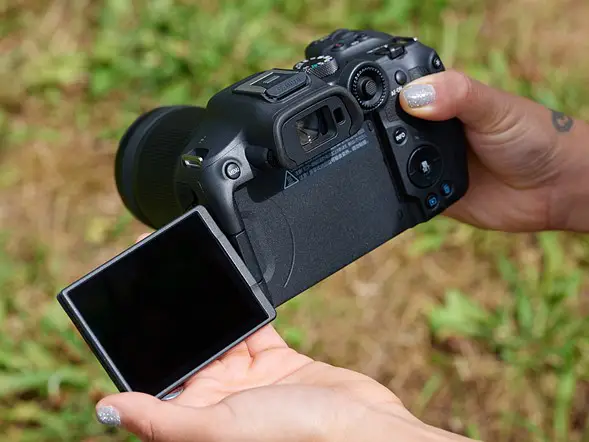 دوربین بدون آینه کانن مدل Canon EOS R7 Body