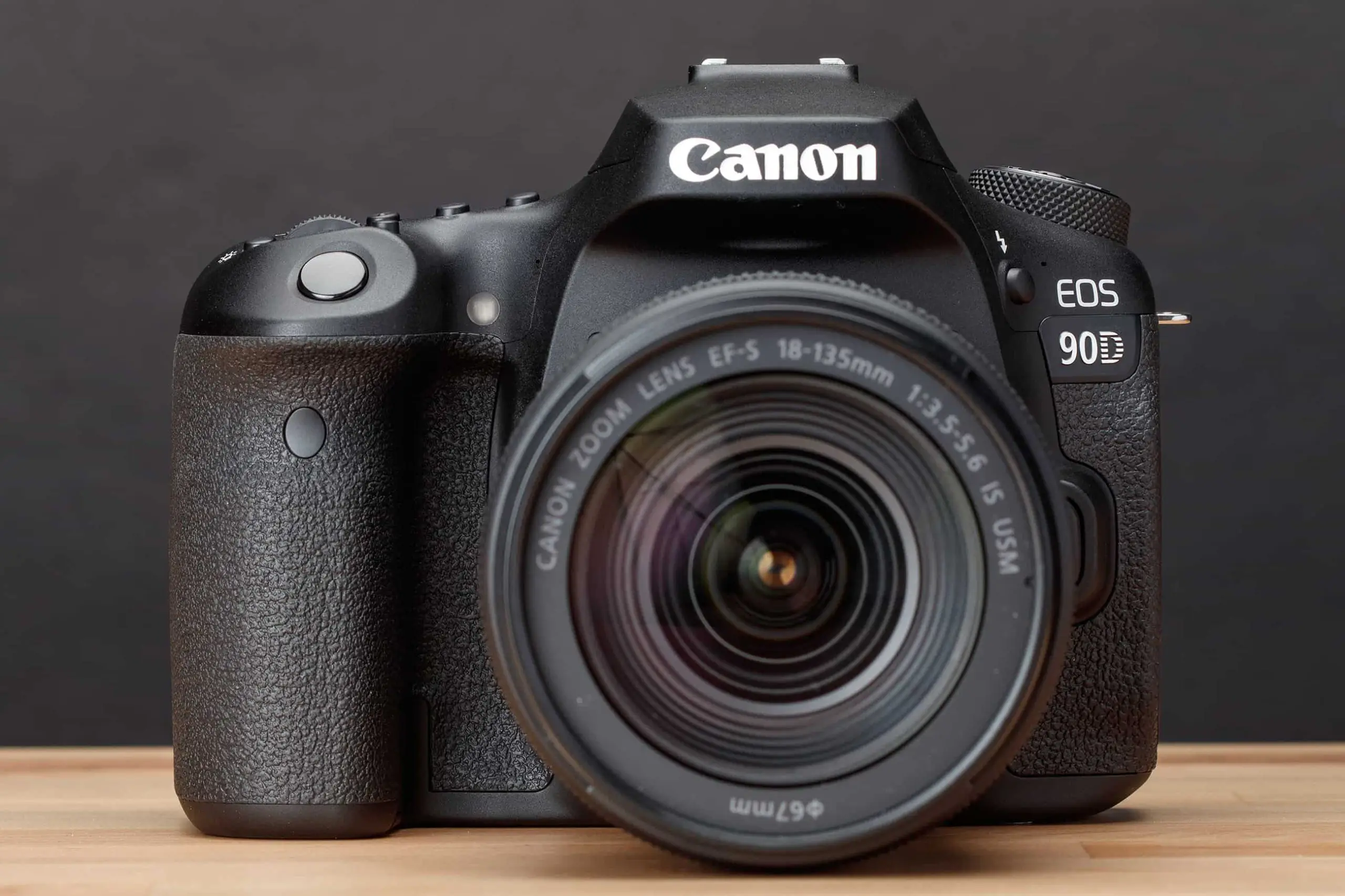 دوربین عکاسی کانن مدل Canon EOS 90D Kit 18-135mm IS USM
