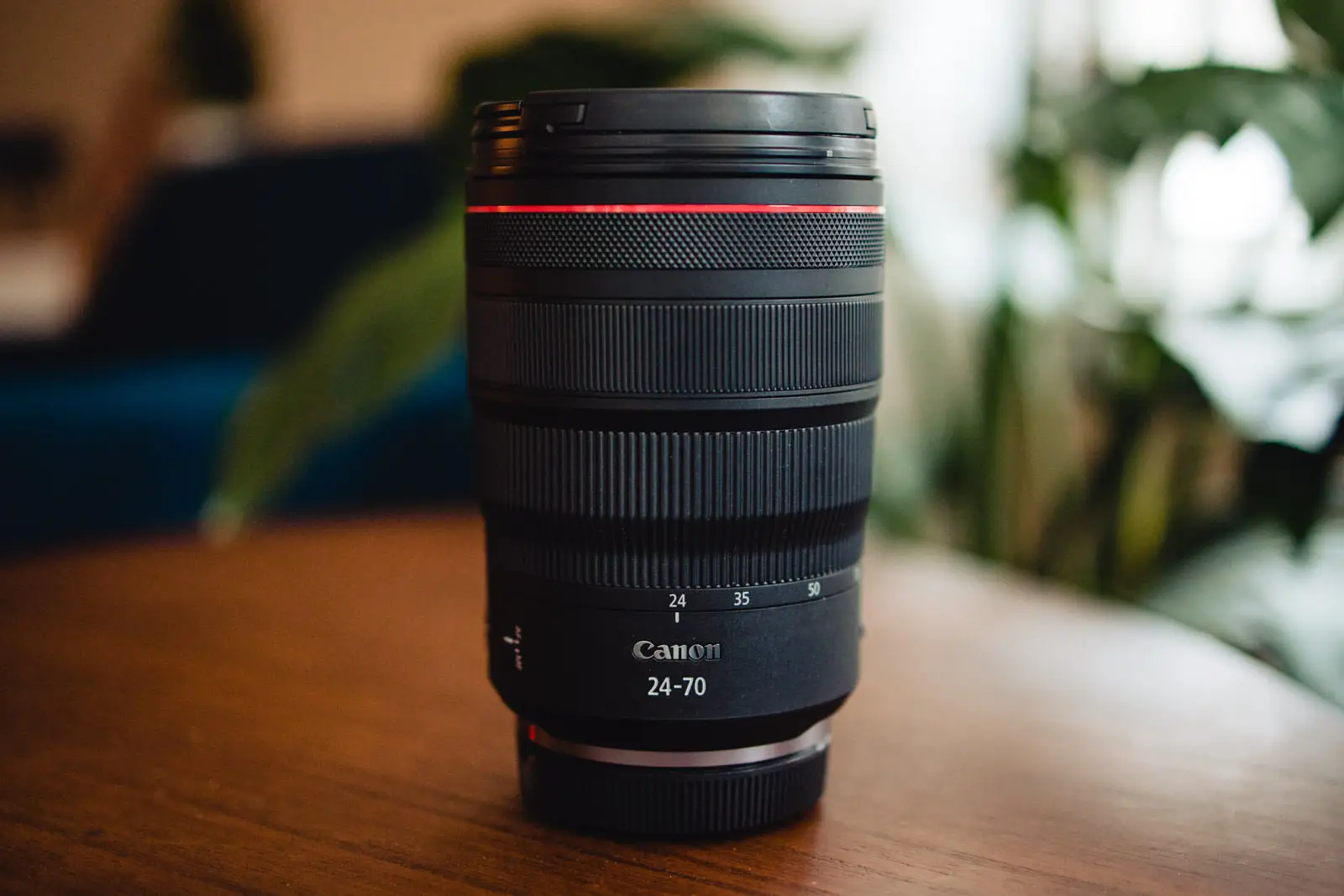 لنز بدون‌ آینه کانن مدل Canon RF 24-70mm f2.8 L IS USM