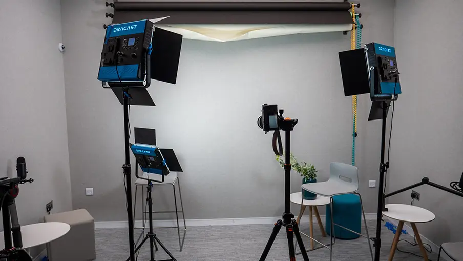 تجهیزات نورپردازی کی اند اف