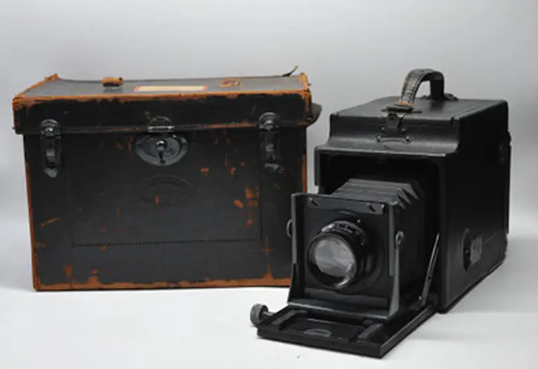 دوربین عکاسی SLR