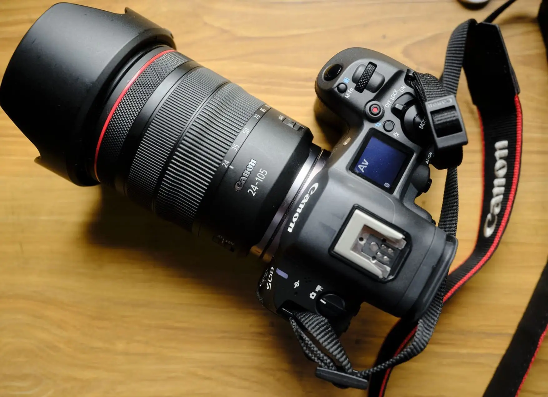 دوربین بدون آینه کانن Canon EOS R5 Mark II 24-105mm f4L USM