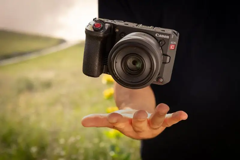 دوربین سینمایی کانن Canon EOS C50 Full-Frame Cinema Camera