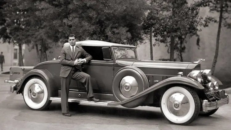 ژست عکاسی با ماشین