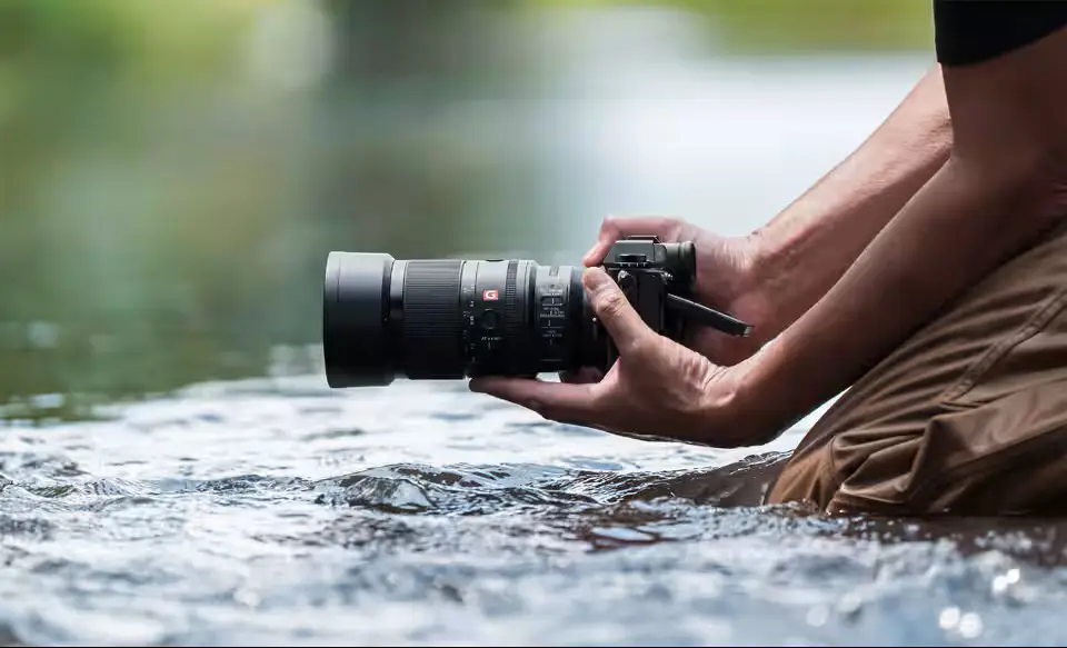 لنز سونی مدل Sony FE 100mm f2.8 Macro GM Lens