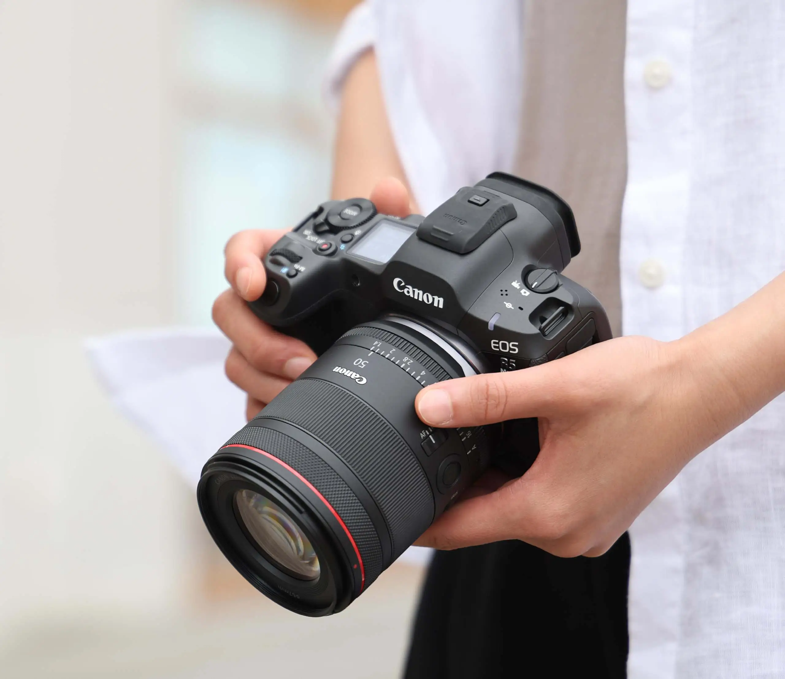 لنز کانن مدل Canon RF 50mm f1.4L VCM